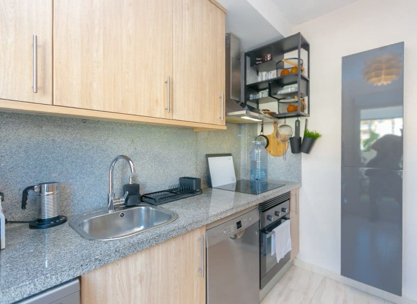 Casa de 2 habitaciones en Orihuela Costa en venta con piscina - 219.000 € (Ref: 9840619)