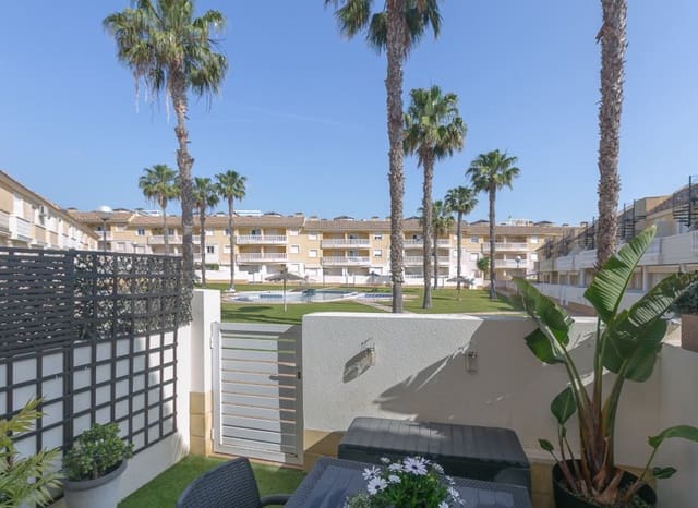 2 soverom Hus til salgs i Lomas de Cabo Roig - Los Dolses, Orihuela med svømmebasseng - € 219 000 (Ref: 9840619)