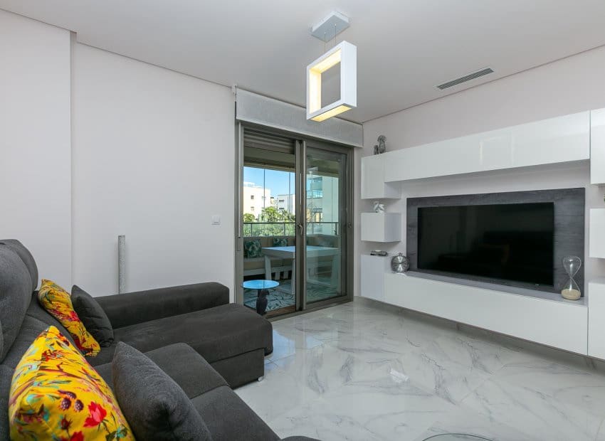 3 soverom Leilighet til salgs i Orihuela Costa med svømmebasseng - € 274 995 (Ref: 9840620)