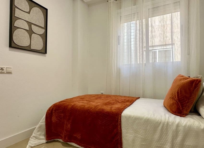 3 soveværelse Lejlighed til salg i Torrevieja - € 225.000 (Ref: 9840623)