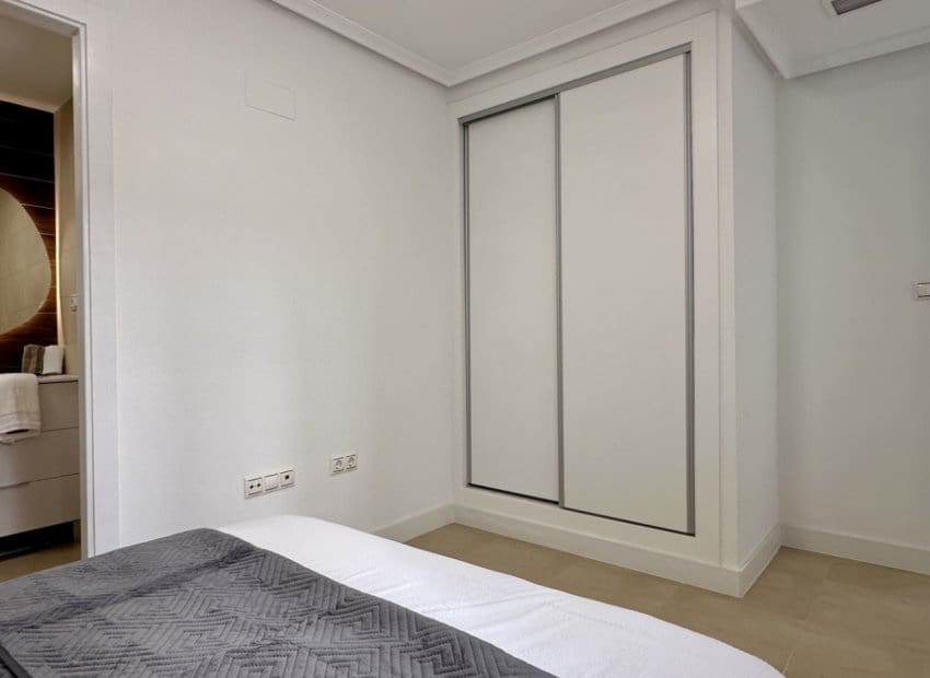 3 soveværelse Lejlighed til salg i Torrevieja - € 225.000 (Ref: 9840623)
