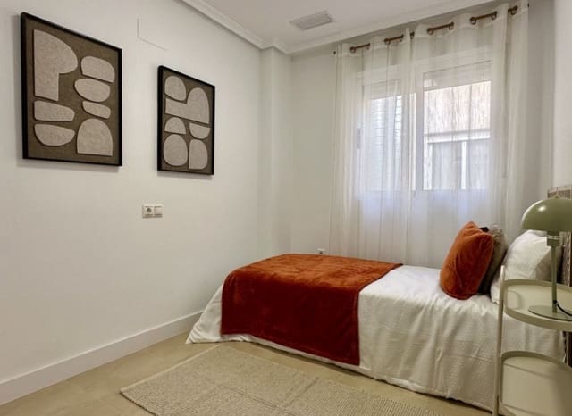 3 soveværelse Lejlighed til salg i Puerto Deportivo, Torrevieja - € 225.000 (Ref: 9840623)