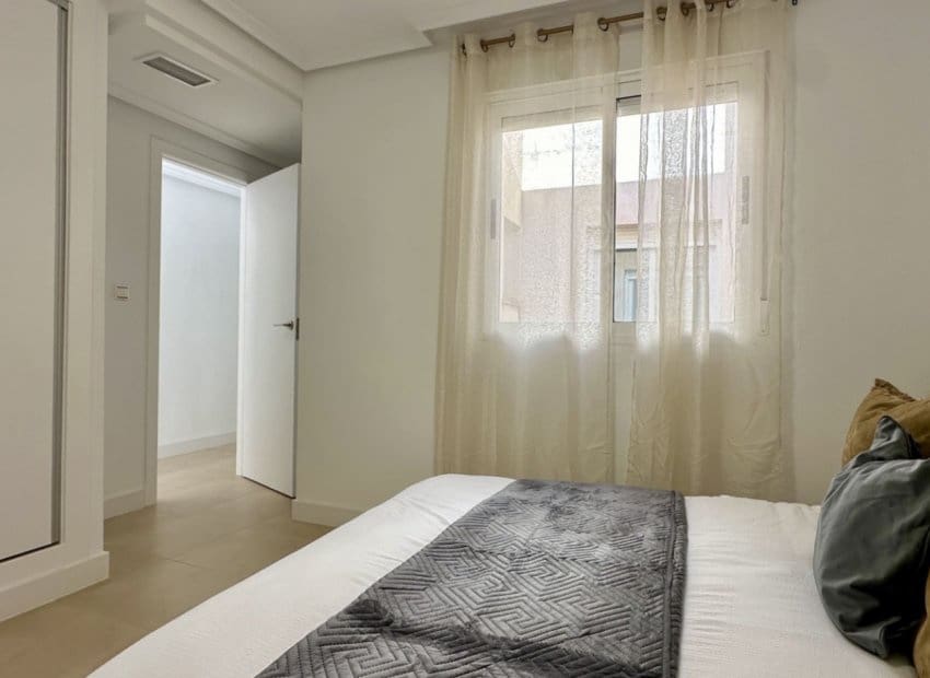 3 soveværelse Lejlighed til salg i Torrevieja - € 225.000 (Ref: 9840623)