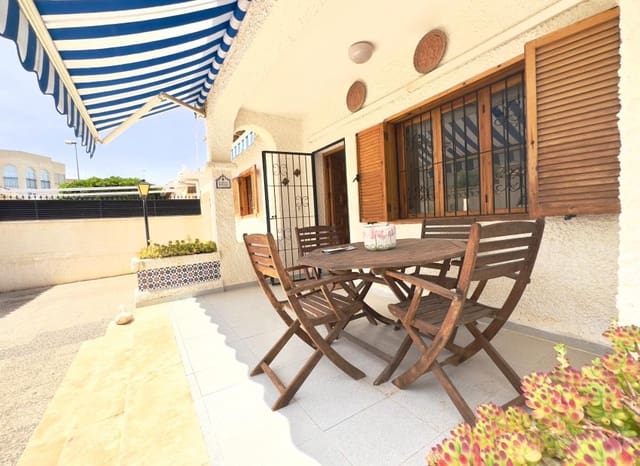 3 camera da letto Villa in vendita in La Zenia, Orihuela con piscina - 629.900 € (Rif: 9840624)