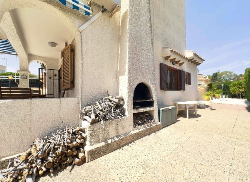 3 camera da letto Villa in vendita in La Zenia con piscina - 629.900 € (Rif: 9840624)