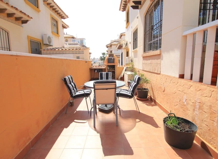2 sovrum Hus till salu i Orihuela Costa - 235 000 € (Ref: 9840626)