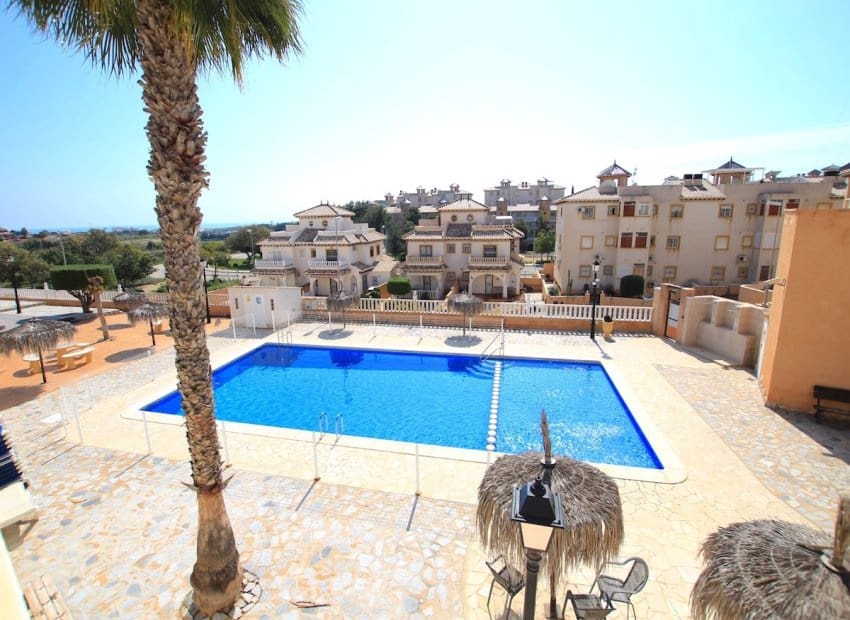 2 sovrum Hus till salu i Orihuela Costa - 235 000 € (Ref: 9840626)