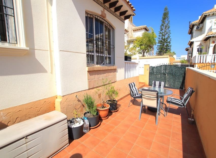 2 sovrum Hus till salu i Orihuela Costa - 235 000 € (Ref: 9840626)