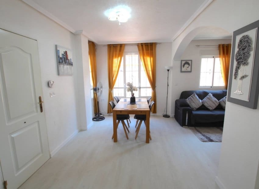 2 sovrum Hus till salu i Orihuela Costa - 235 000 € (Ref: 9840626)