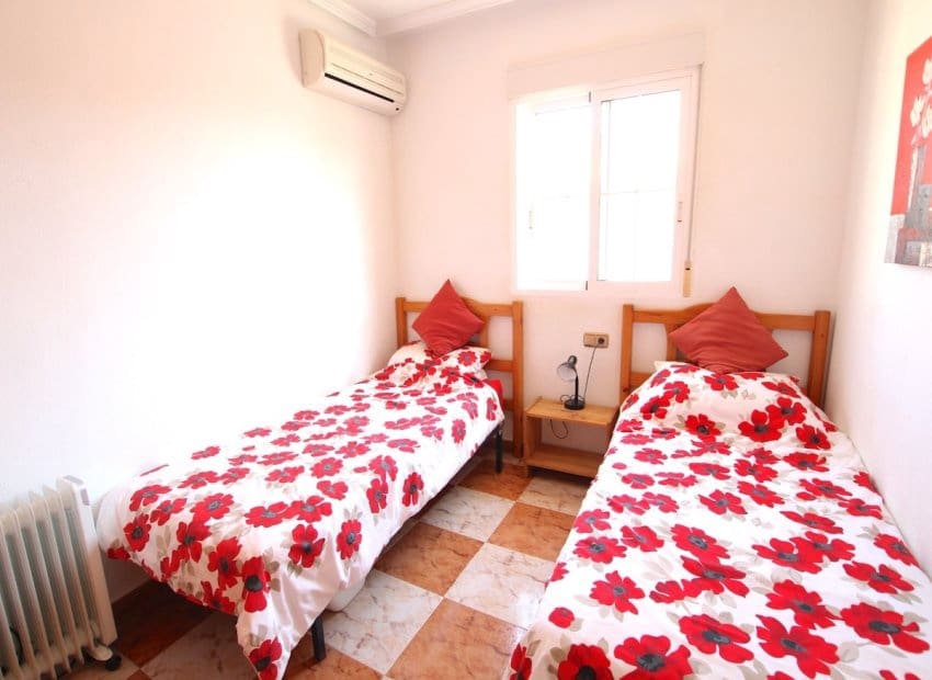 2 sovrum Hus till salu i Orihuela Costa - 235 000 € (Ref: 9840626)