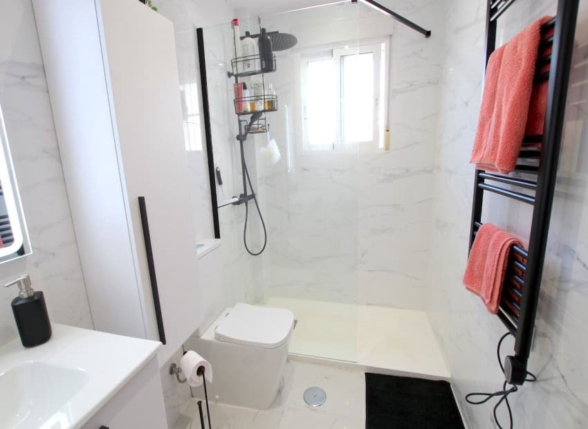 2 sovrum Hus till salu i Orihuela Costa - 235 000 € (Ref: 9840626)