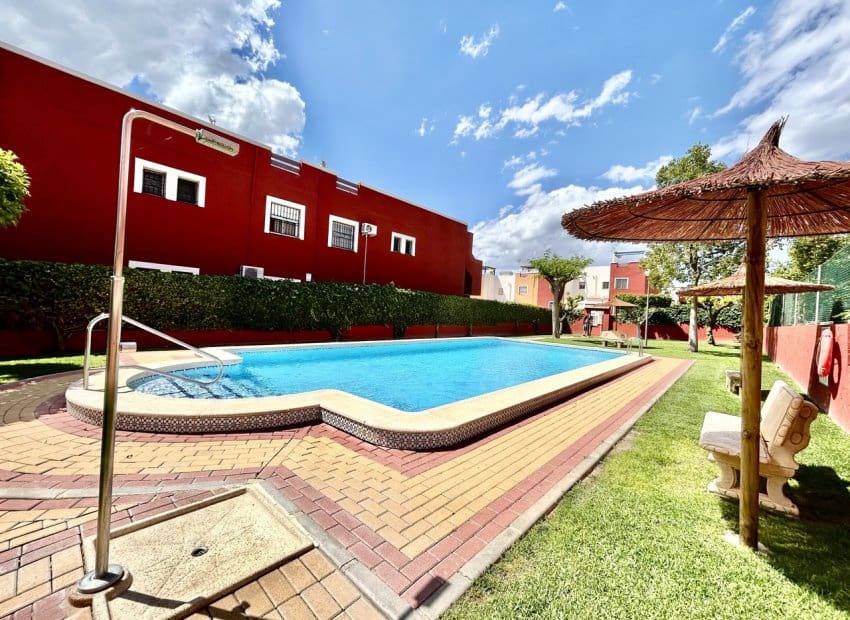 2 Zimmer Apartment zu verkaufen in Los Altos mit Pool - 189.900 € (Ref: 9841059)