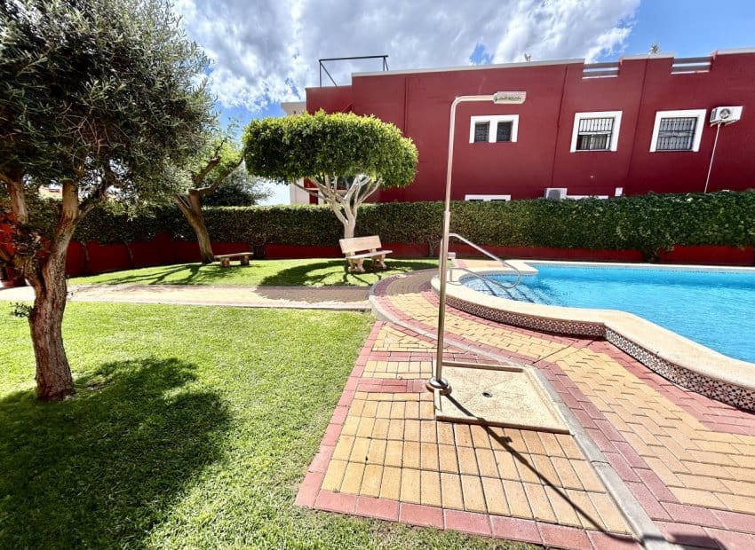 2 Zimmer Apartment zu verkaufen in Los Altos mit Pool - 189.900 € (Ref: 9841059)