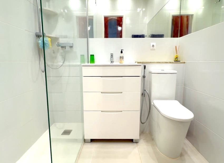 3 bedroom Villa for sale in Orihuela Costa with pool - € 395,000 (Ref: 9841060)