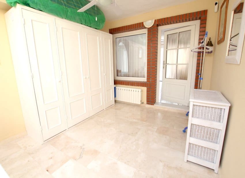 3 bedroom Villa for sale in Orihuela Costa with pool - € 395,000 (Ref: 9841060)