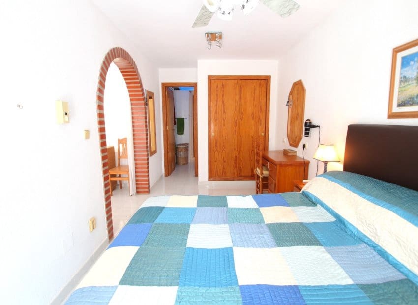 3 bedroom Villa for sale in Orihuela Costa with pool - € 395,000 (Ref: 9841060)