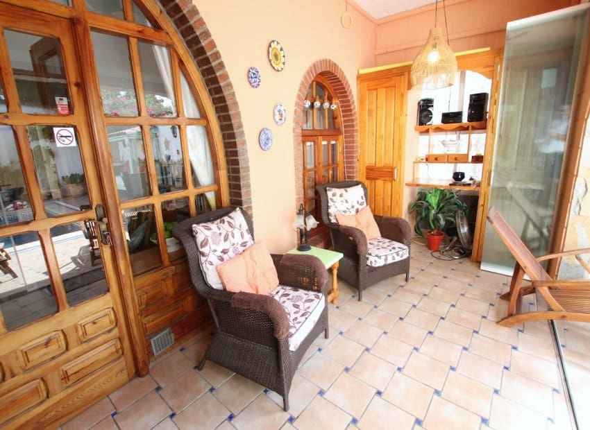 3 bedroom Villa for sale in Orihuela Costa with pool - € 395,000 (Ref: 9841060)