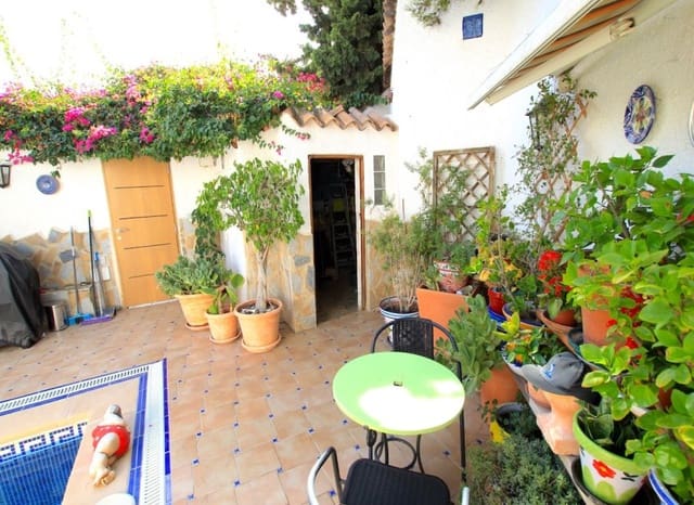 3 makuuhuone Huvila myytävänä paikassa La Zenia, Orihuela mukana uima-altaan - 395 000 € (Ref: 9841060)