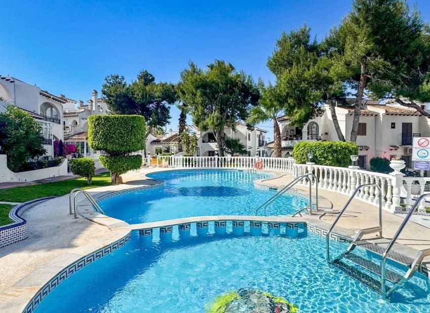 2 bedroom Apartment for sale in Aguas Nuevas with pool - € 169,000 (Ref: 9841061)