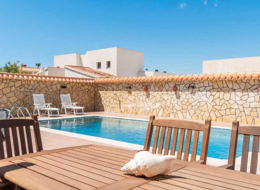 4 soveværelse Villa til salg i Torrevieja med swimmingpool - € 549.000 (Ref: 9841064)
