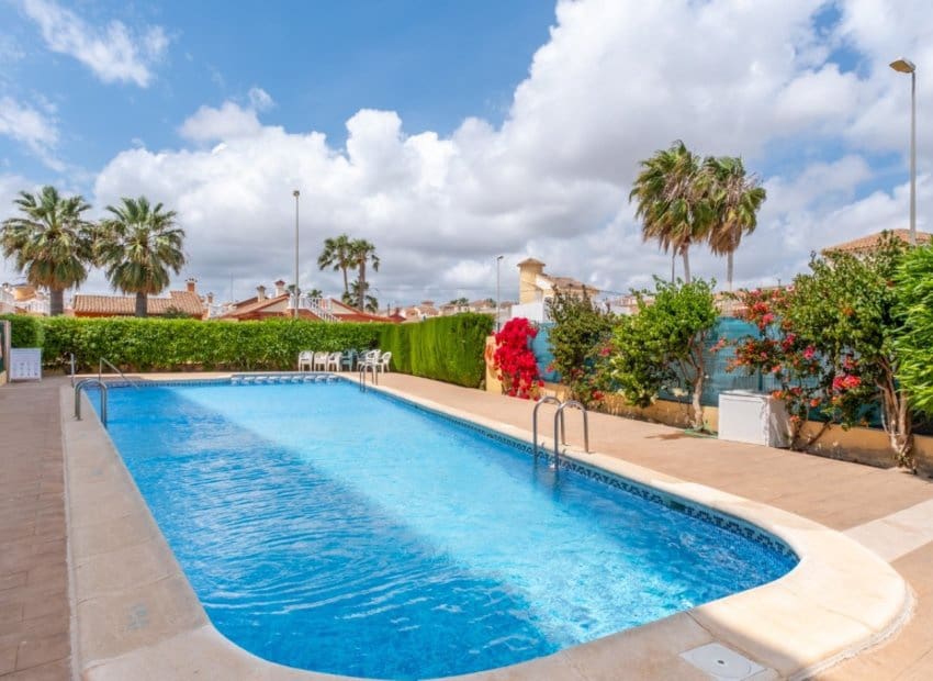 2 bedroom Apartment for sale in Orihuela Costa with pool - € 199,800 (Ref: 9841066)