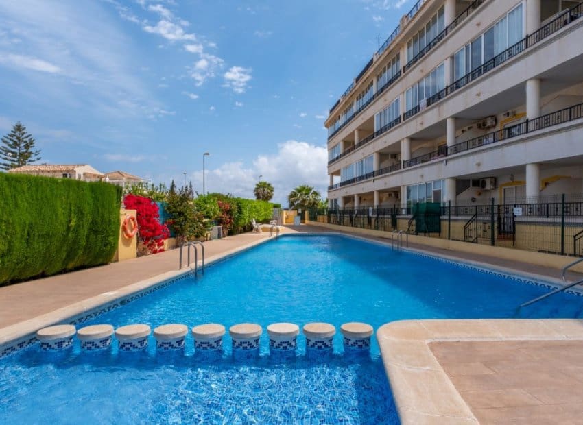2 bedroom Apartment for sale in Orihuela Costa with pool - € 199,800 (Ref: 9841066)