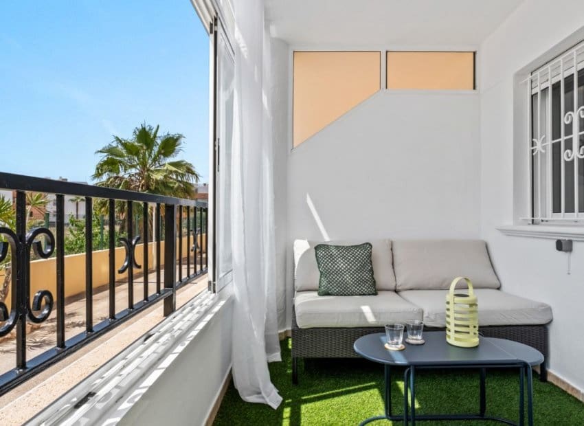 2 bedroom Apartment for sale in Orihuela Costa with pool - € 199,800 (Ref: 9841066)