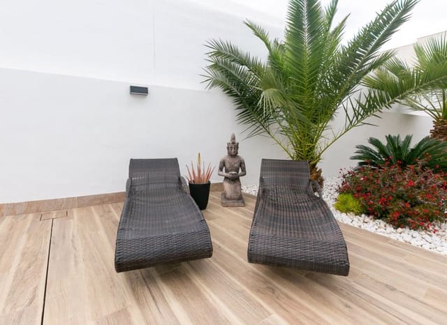 3 soveværelse Villa til salg i Los Montesinos med swimmingpool - € 499.000 (Ref: 9843990)