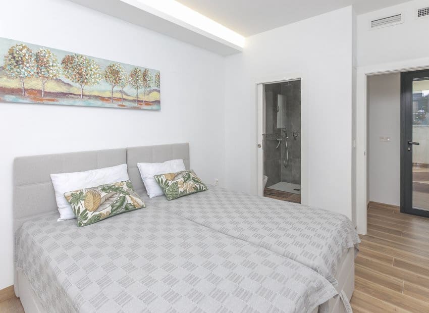 3 bedroom Villa for sale in Los Montesinos with pool - € 525,000 (Ref: 9843990)