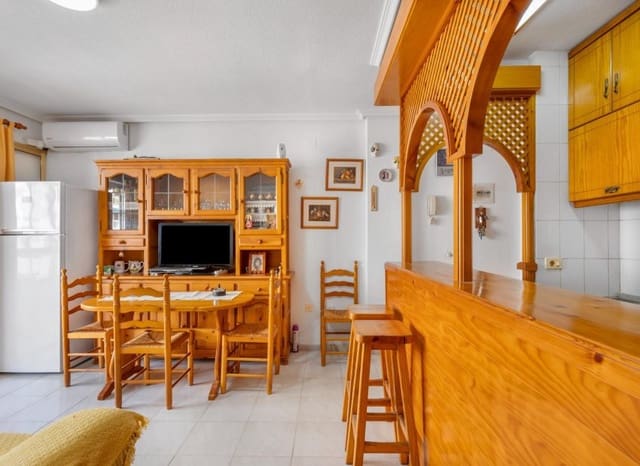 1 camera da letto Appartamento in vendita in Los Europeos, Torrevieja con piscina - 182.000 € (Rif: 9843991)