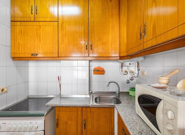 1 camera da letto Appartamento in vendita in Los Europeos, Torrevieja con piscina - 182.000 € (Rif: 9843991)