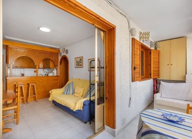 1 camera da letto Appartamento in vendita in Los Europeos, Torrevieja con piscina - 182.000 € (Rif: 9843991)