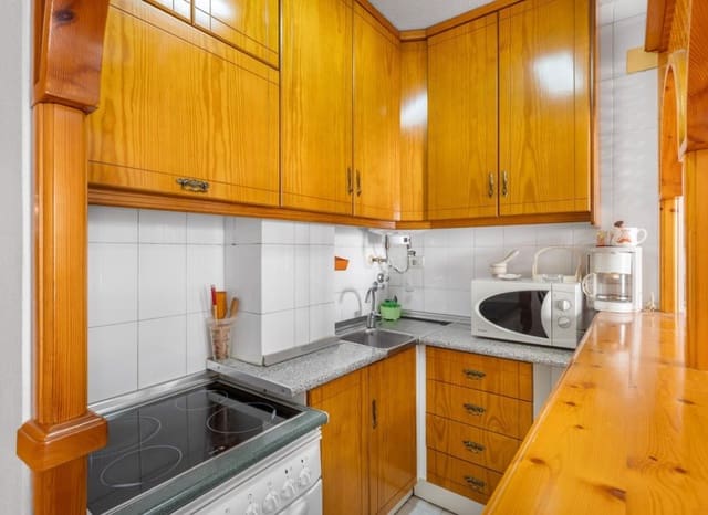 1 camera da letto Appartamento in vendita in Los Europeos, Torrevieja con piscina - 182.000 € (Rif: 9843991)