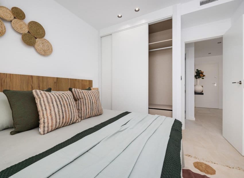 2 soverom Leilighet til salgs i Los Alcazares med svømmebasseng - € 265 000 (Ref: 9843994)