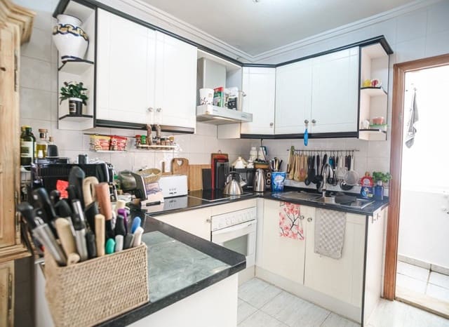 4 makuuhuone Huoneisto myytävänä paikassa La Florida, Orihuela - 269 500 € (Ref: 9843996)