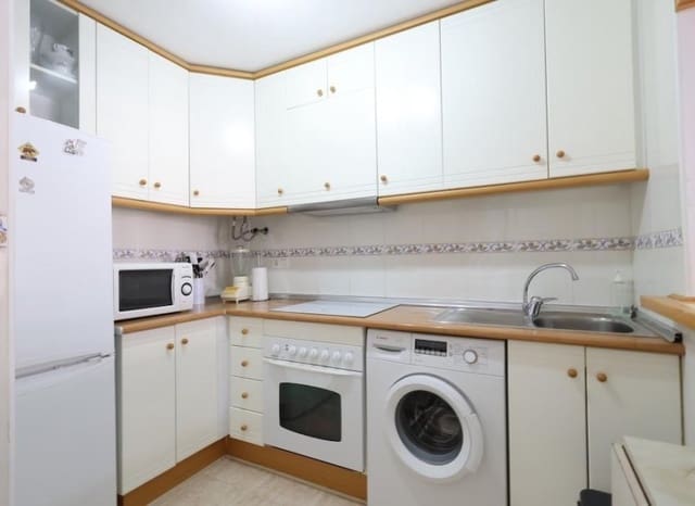 2 slaapkamer Appartement te koop in Cañada del Molino, Torrevieja met zwembad - € 240.000 (Ref: 9843997)