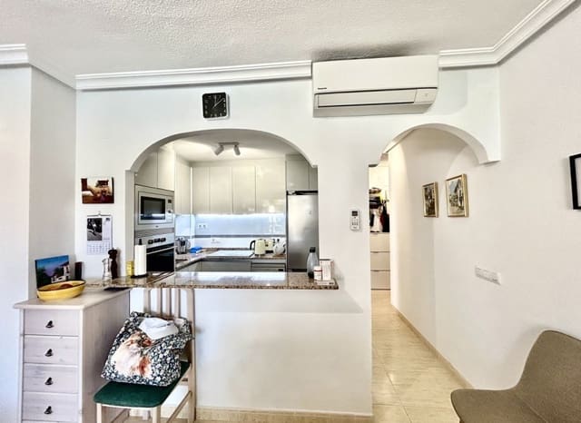 2 sypialnia Apartament na sprzedaż w Los Europeos, Torrevieja z basenem - 240 000 € (Ref: 9843999)