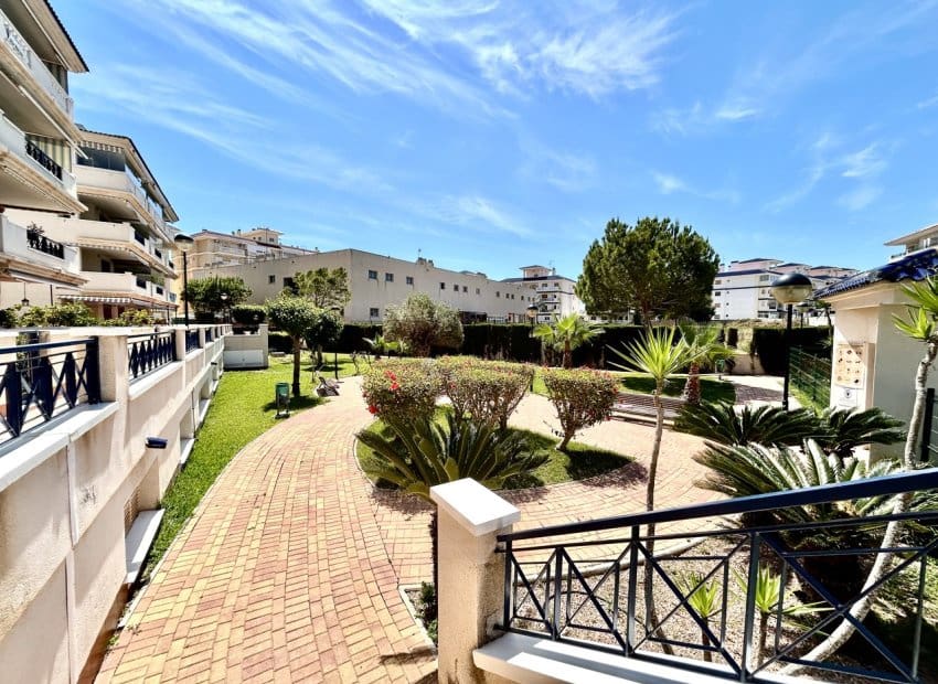 2 sypialnia Apartament na sprzedaż w La Mata z basenem - 240 000 € (Ref: 9843999)