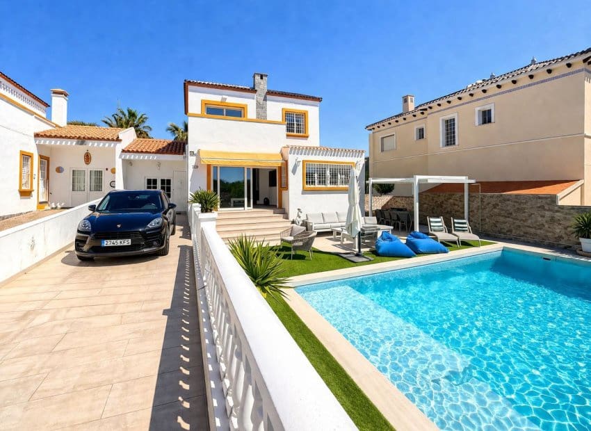 3 sypialnia Willa na sprzedaż w Los Dolses z basenem - 549 995 € (Ref: 9847692)