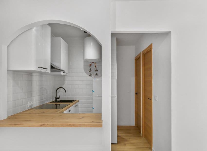 2 soverom Leilighet til salgs i Torrevieja med svømmebasseng - € 149 990 (Ref: 9847695)