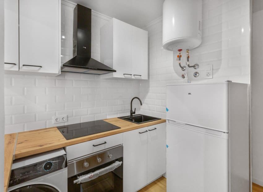 2 soverom Leilighet til salgs i Torrevieja med svømmebasseng - € 149 990 (Ref: 9847695)