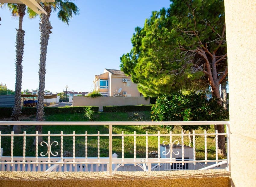 2 soverom Leilighet til salgs i Torrevieja med svømmebasseng - € 149 990 (Ref: 9847695)
