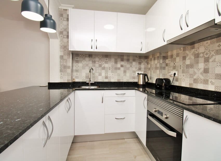 2 Zimmer Apartment zu verkaufen in Torrevieja - 124.900 € (Ref: 9847696)