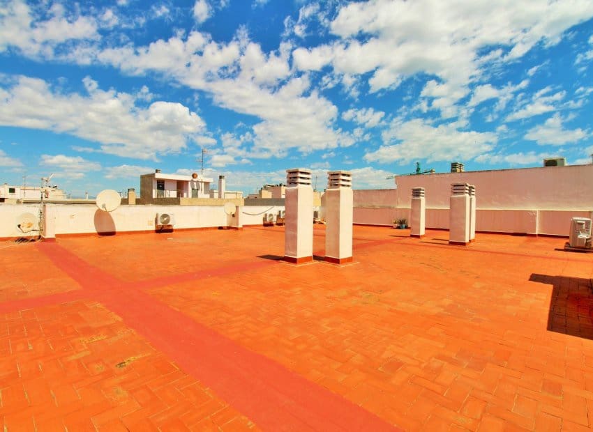2 Zimmer Apartment zu verkaufen in Torrevieja - 124.900 € (Ref: 9847696)