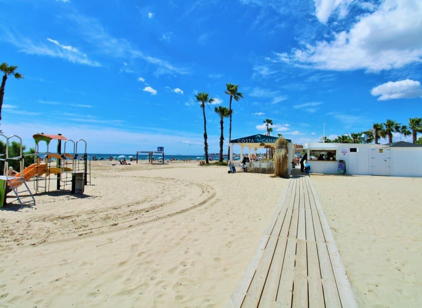 2 Zimmer Apartment zu verkaufen in Torrevieja - 124.900 € (Ref: 9847696)