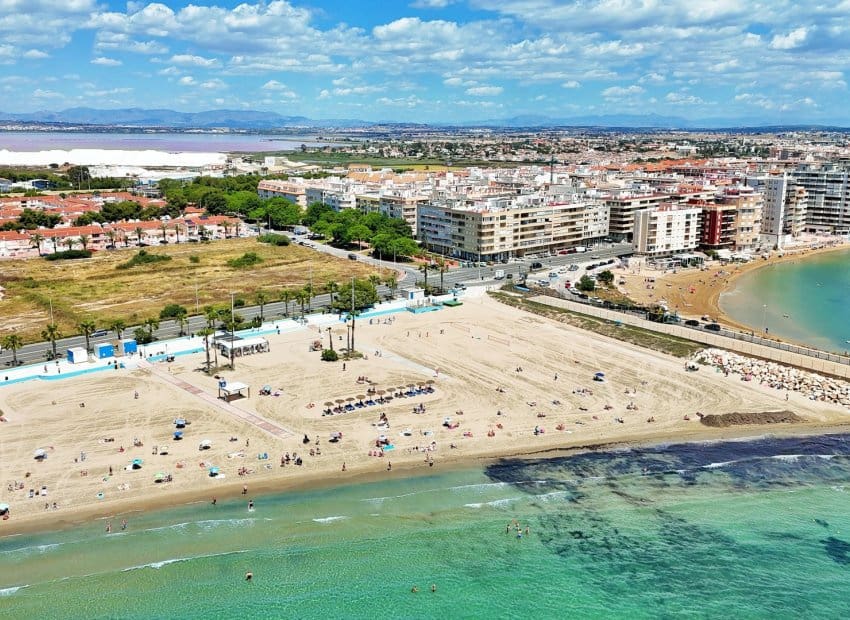 2 Zimmer Apartment zu verkaufen in Torrevieja - 124.900 € (Ref: 9847696)