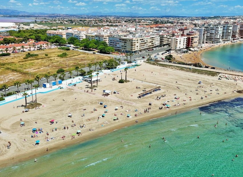 2 Zimmer Apartment zu verkaufen in Torrevieja - 124.900 € (Ref: 9847696)