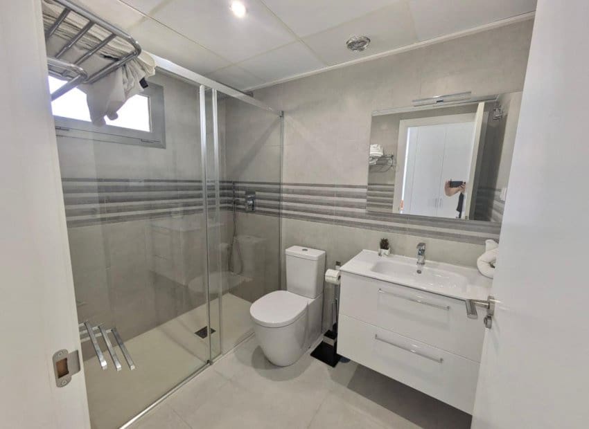 3 bedroom Apartment for sale in Villamartin with pool - € 350,000 (Ref: 9849763)
