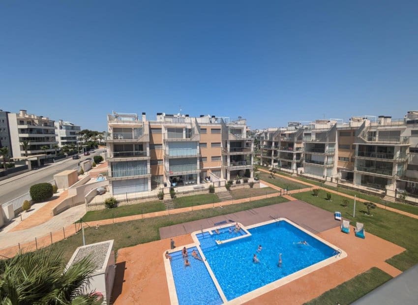 3 bedroom Apartment for sale in Villamartin with pool - € 350,000 (Ref: 9849763)