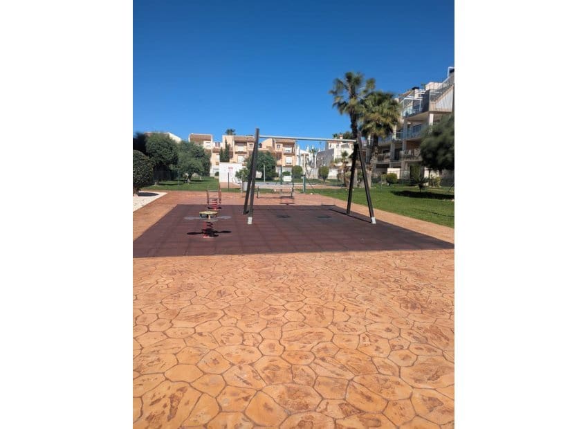 3 bedroom Apartment for sale in Villamartin with pool - € 350,000 (Ref: 9849763)